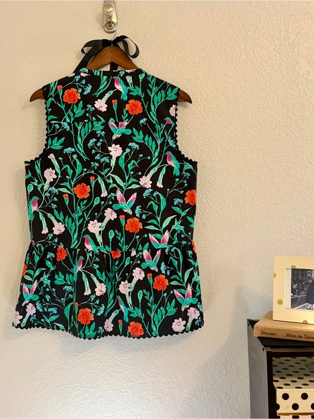 Kate Spade Hummingbird Sleeveless Peplum Blouse Medium